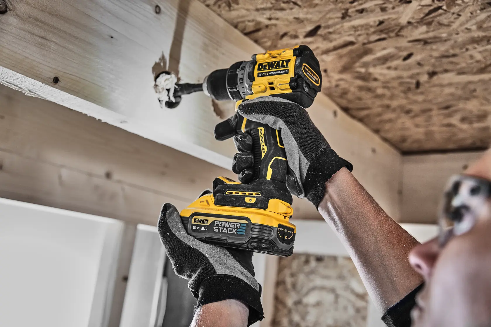 Mașină de găurit fără perii de 18V XR - 2 X POWERSTACK™ 5AH