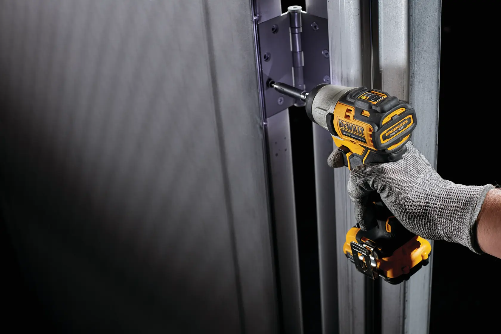 Mașină de înșurubat cu impact subcompactă cu motor fără perii de 12V XR - Unitate fără accesorii