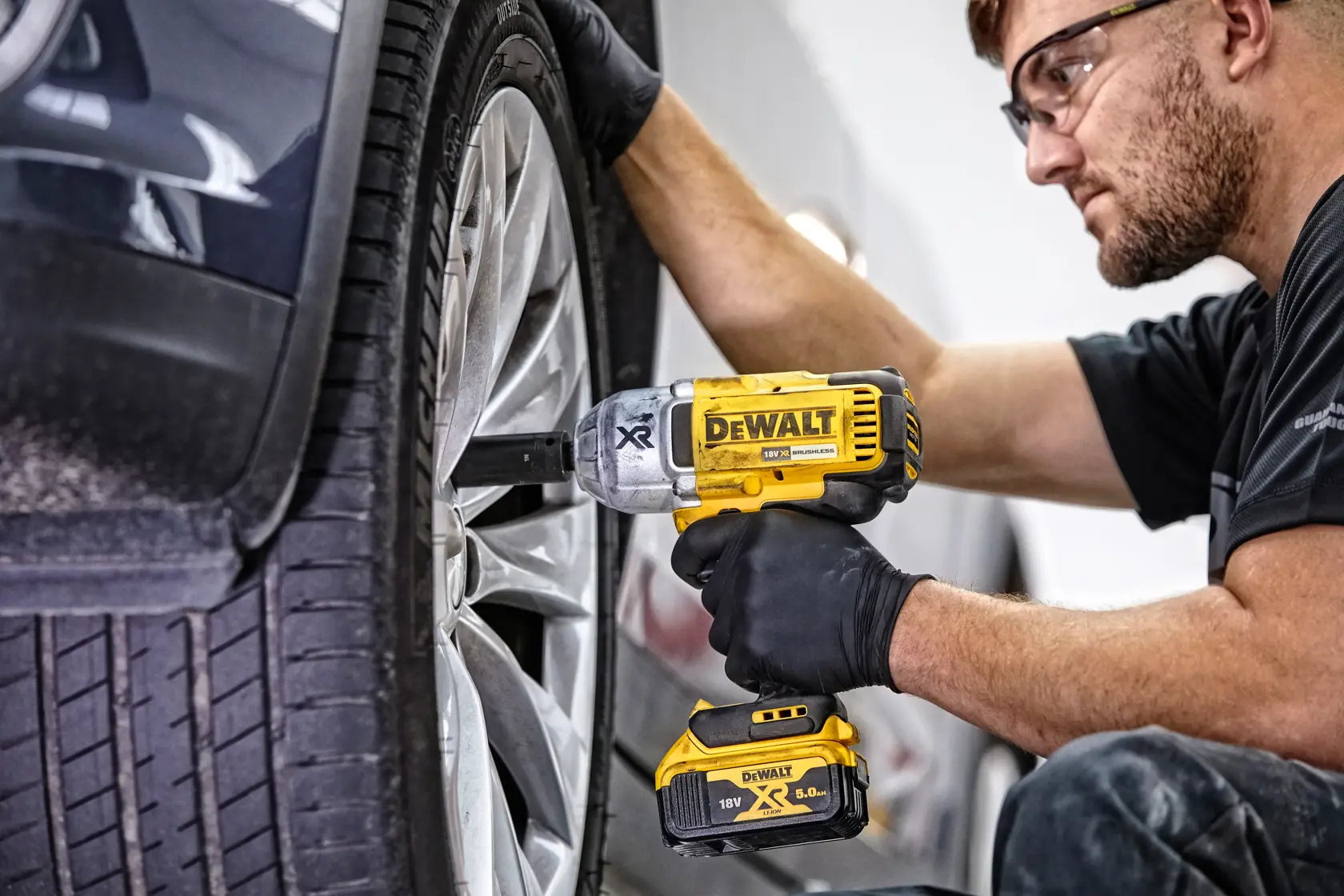 Cheie cu impact și cuplu ridicat XR de 18 V 1/2" cu motor fără perii - Unitate fără accesorii