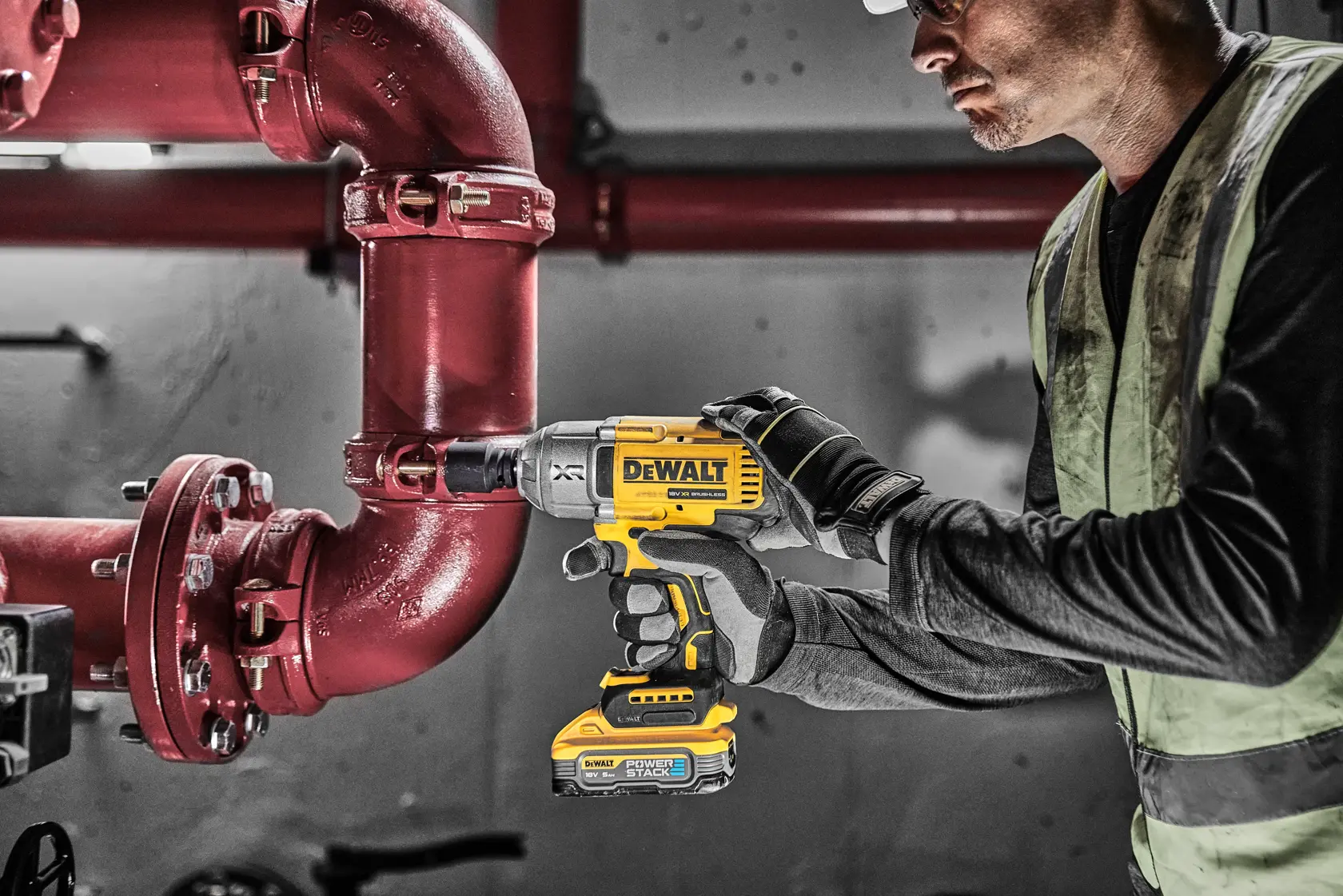 Cheie de impact de 18V XR fără perii de 1/2" Hog Ring cu cuplu mare de torsiune, fără perii, 2x5Ah POWERSTACK™ Batterii în TSTAK®