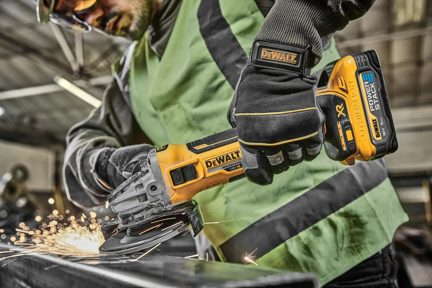 Polizor fără perii de 18V XR de 125mm - 2 X POWERSTACK™ 5AH