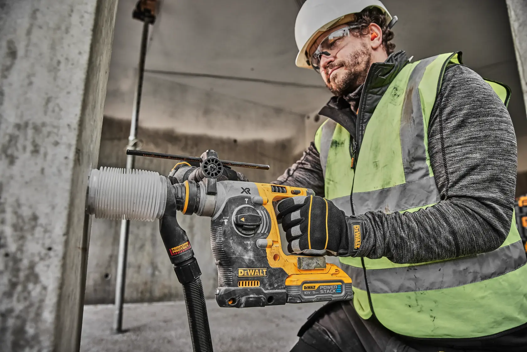 Ciocan rotopercutor cu motor fără perii, SDS-Plus de 24 mm, XR de 18 V - 2 X POWERSTACK™ 5 AH