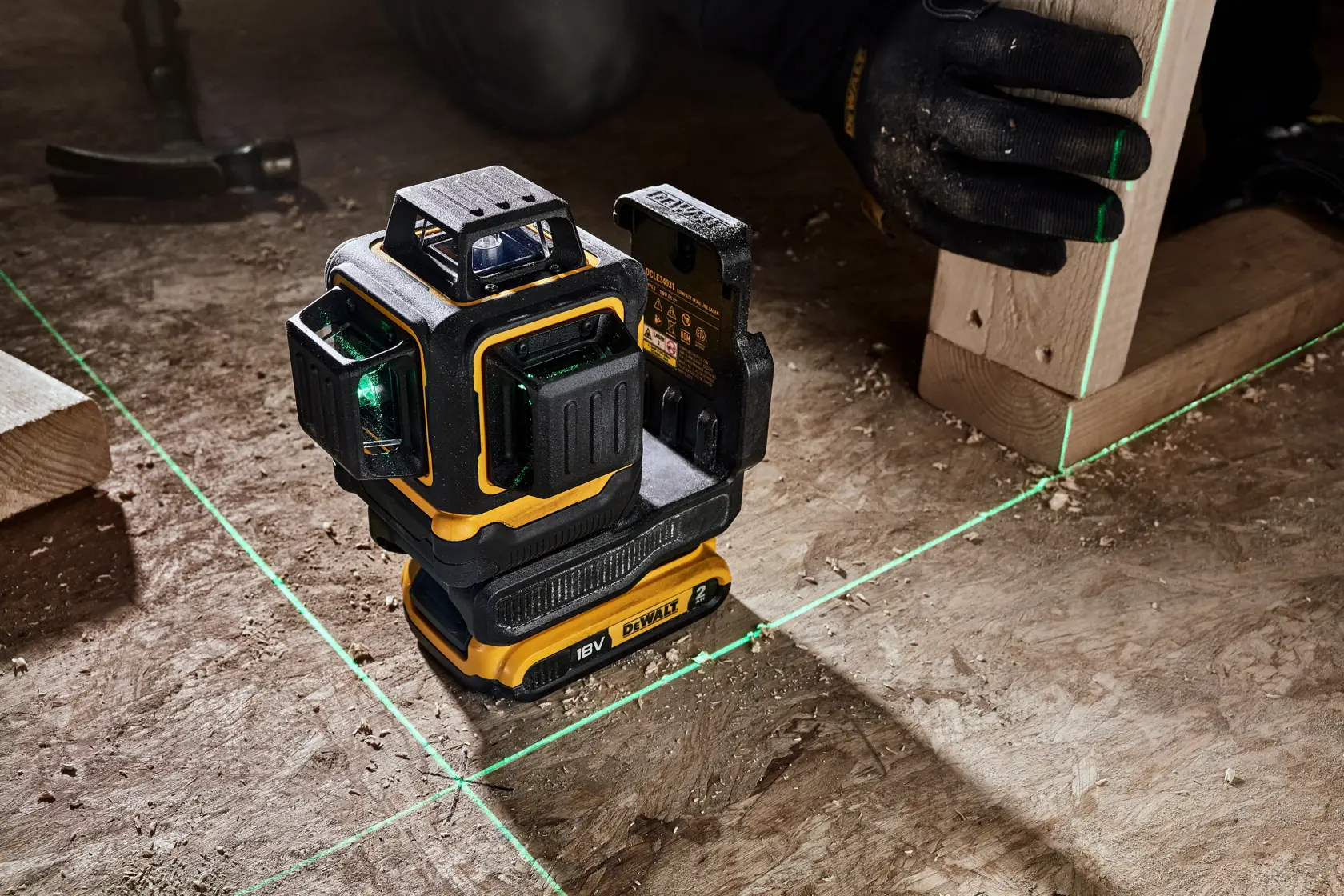 18V XR Compact 3 x 360 Laser (doar unealta)