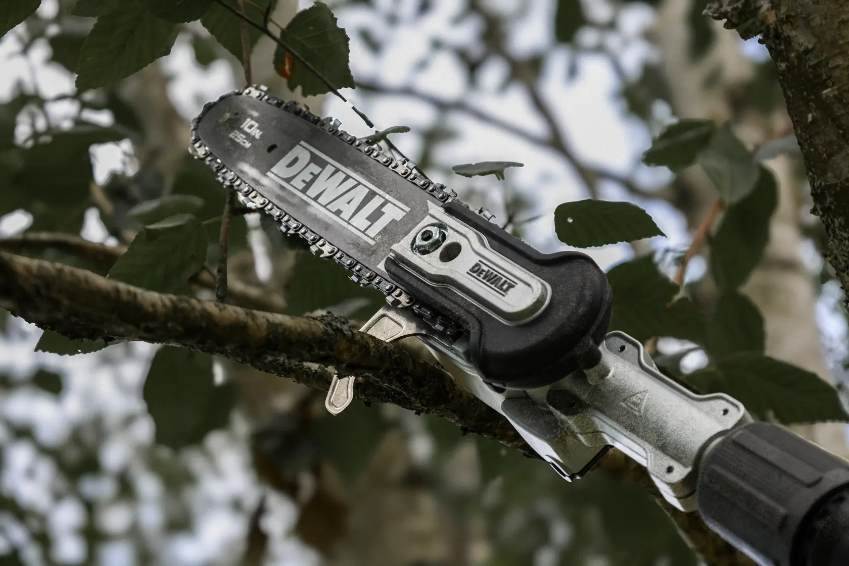 54 V XR Flexvolt cu braț divizat XR Flexvolt cu accesoriu pentru trimmer de coarde - 1 X 9 Ah