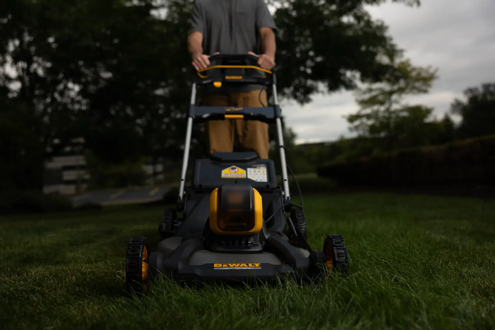 Mașină de tuns iarba cu împingere 54V XR Flexvolt - Unitate fără accesorii