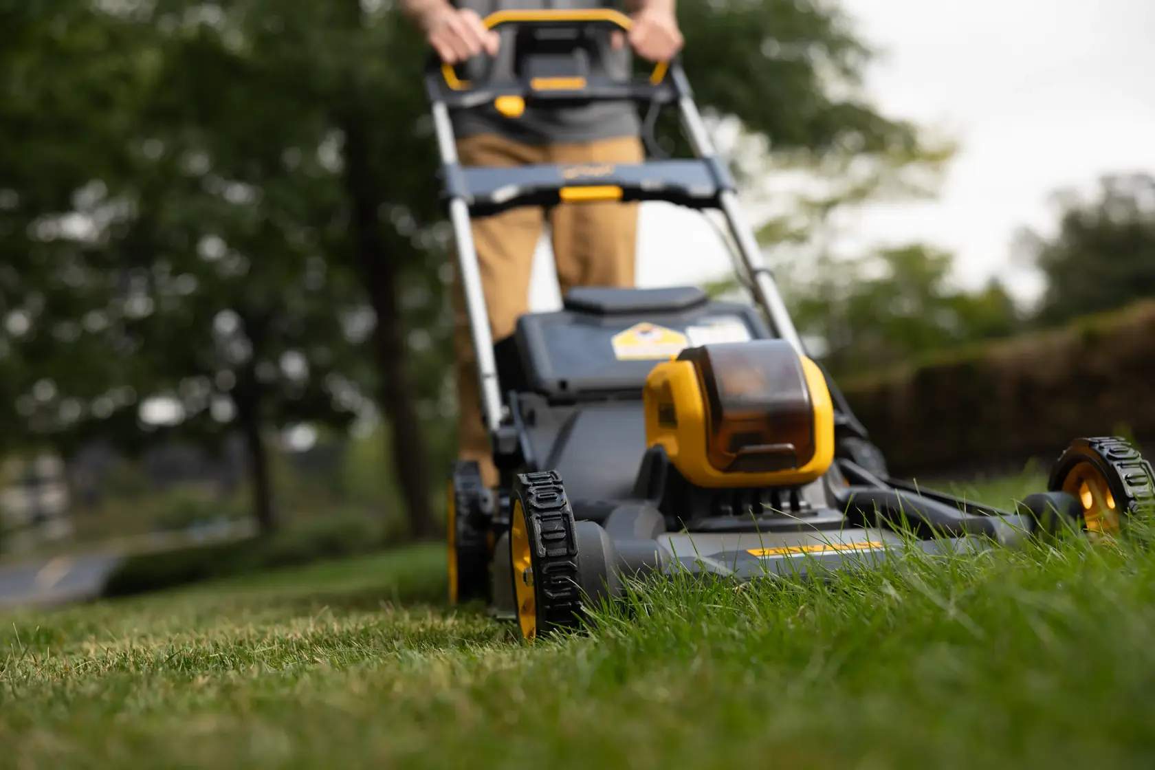 Mașină de tuns iarba cu împingere 54V XR Flexvolt - Unitate fără accesorii