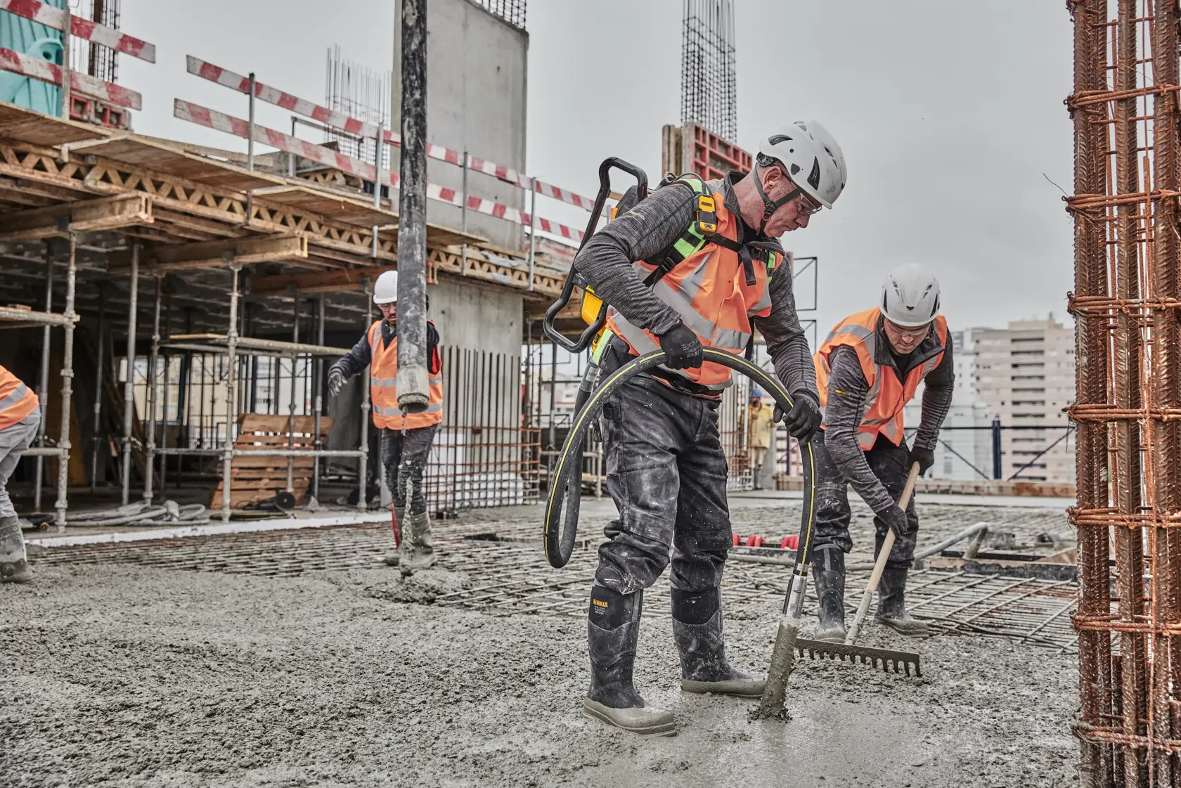VIBRATOR DE BETON POWERPACK™ DEWALT® POWERSHIFT™