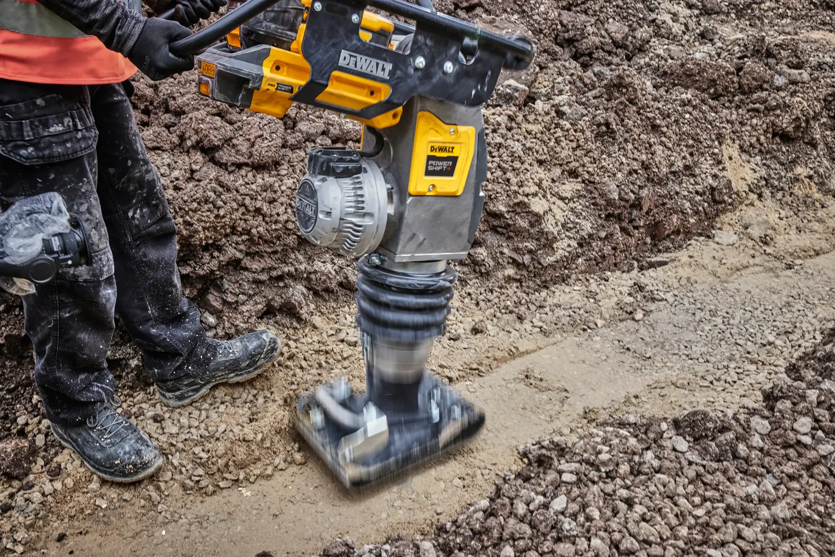 RIGLĂ VIBRATOARE DEWALT® POWERSHIFT™