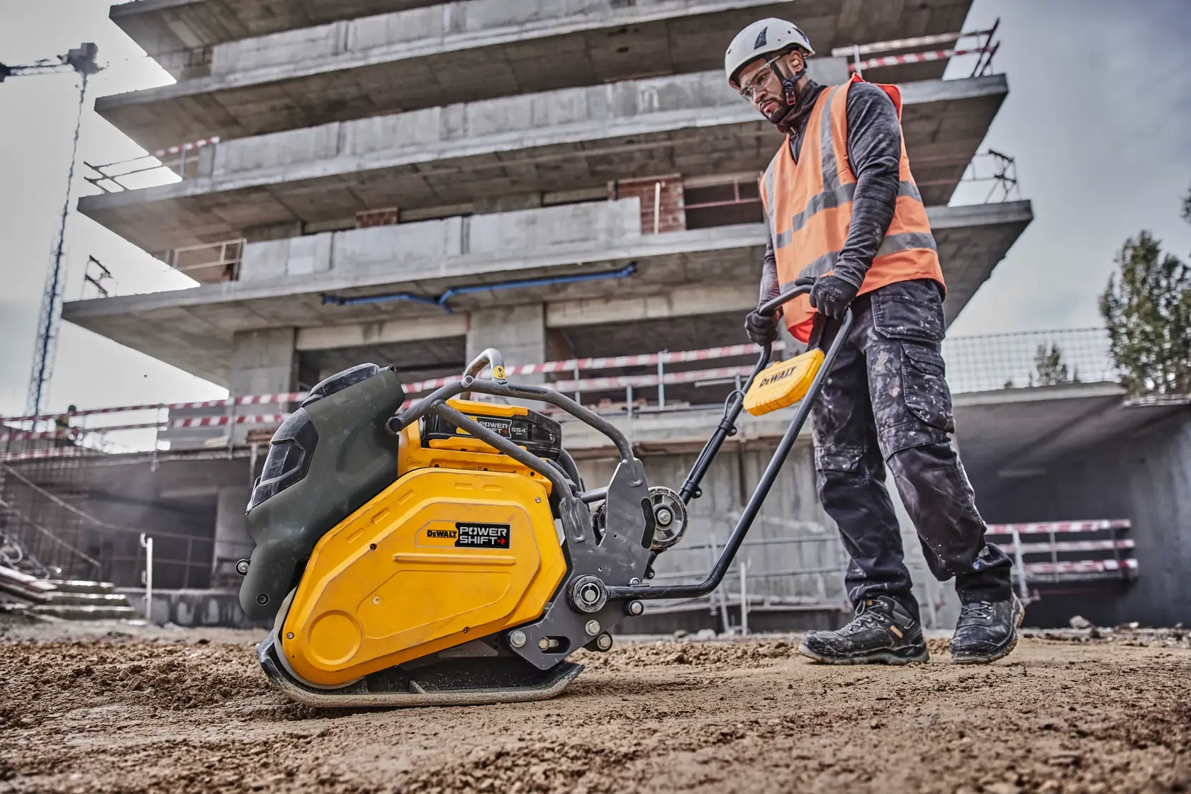 PLACĂ COMPACTOARE DEWALT® POWERSHIFT™