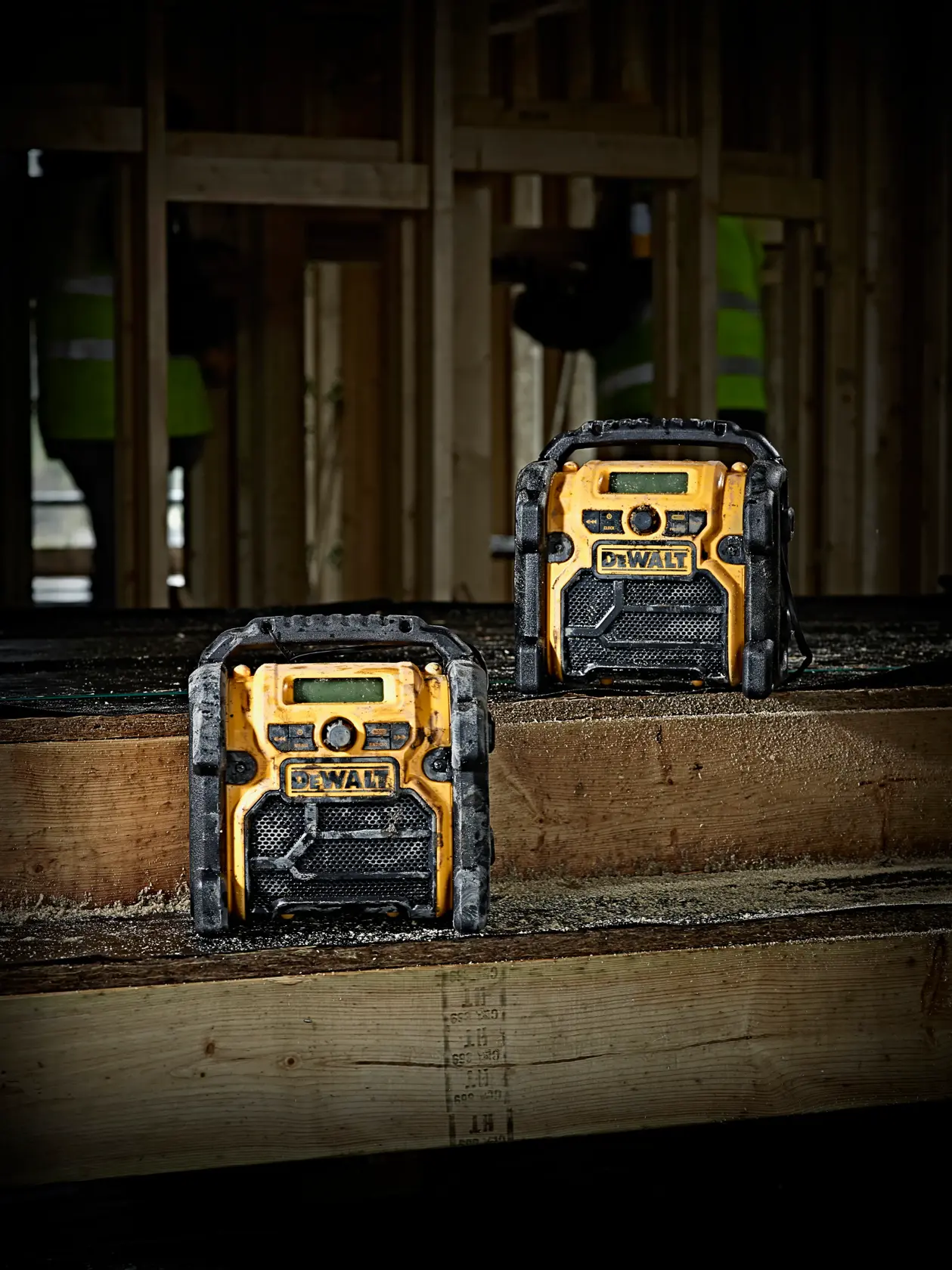 Radio compact FM/AM cu acumulatori Li-Ion XR