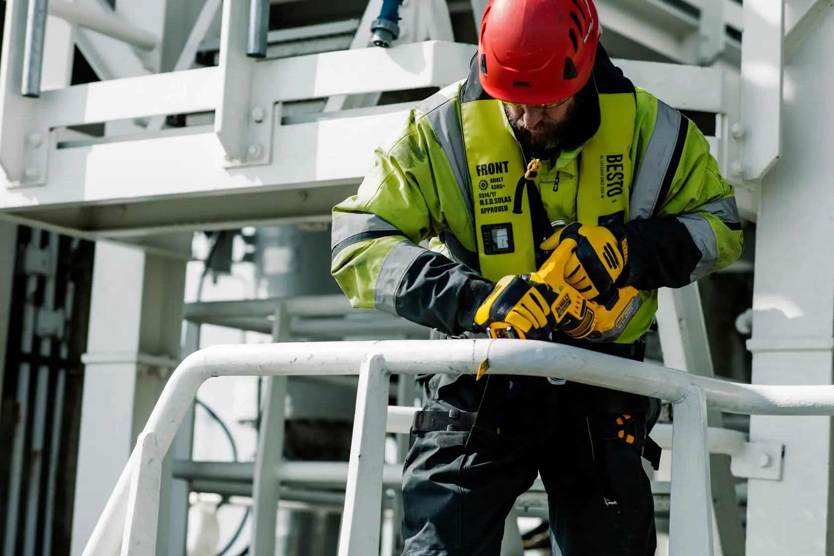 Fierastrău tip sabie, compact, fără perii, XR de 18 V - 2 X POWERSTACK™ 5 AH