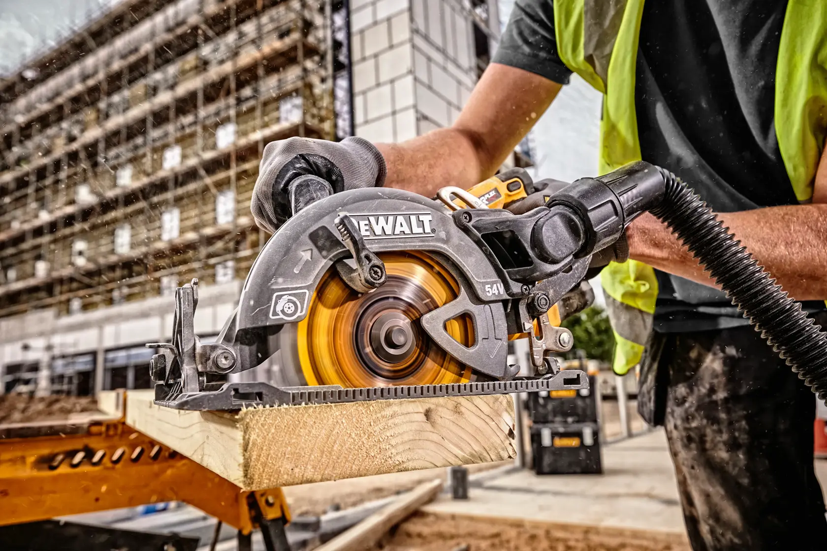 Ferăstrău circular cu cuplu ridicat XR Flexvolt de 54 V, de 190 mm - Unitate fără accesorii