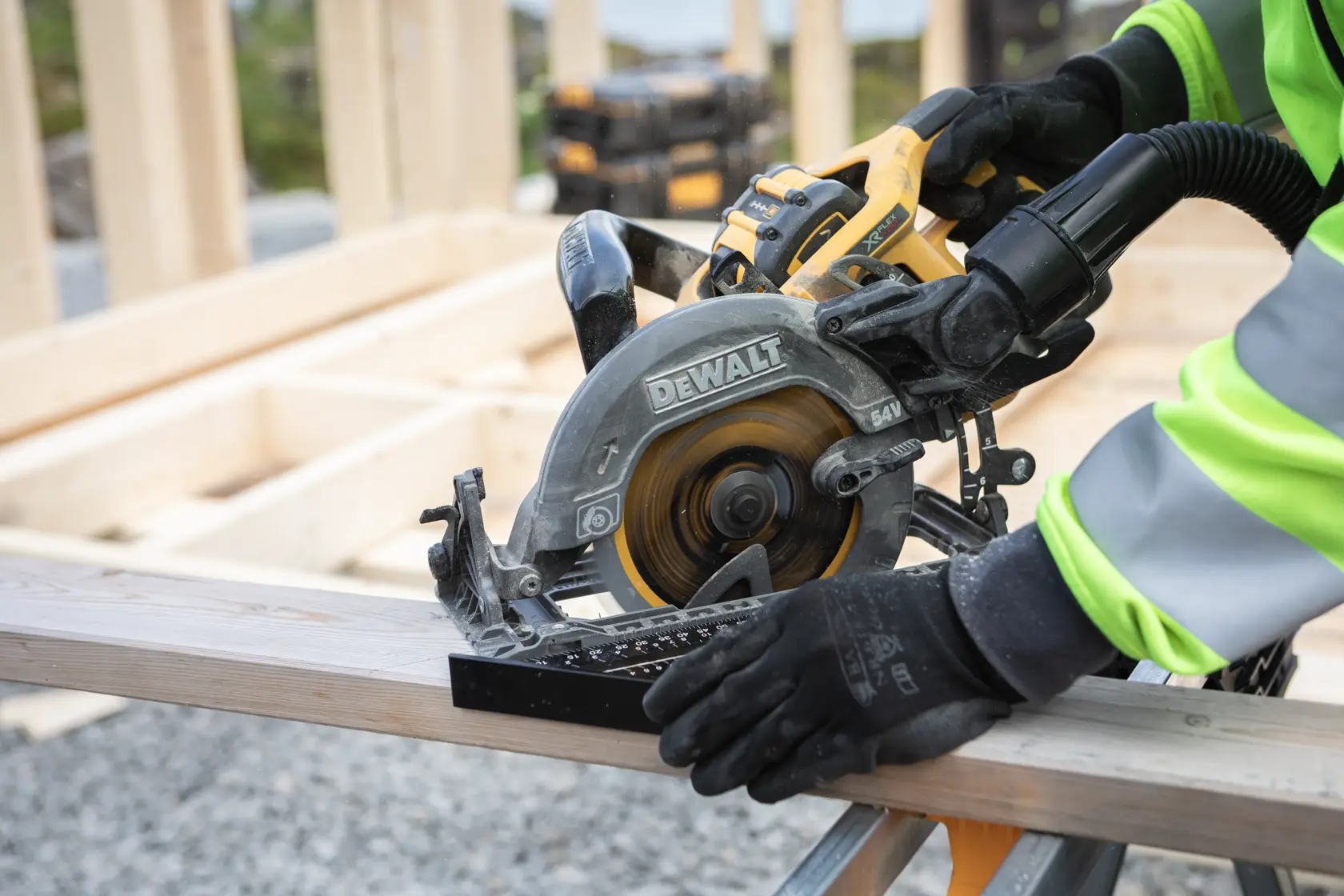 Ferăstrău circular compatibil cu șină XR de 54 V FLEXVOLT, de 190 mm - 2 X 9 Ah