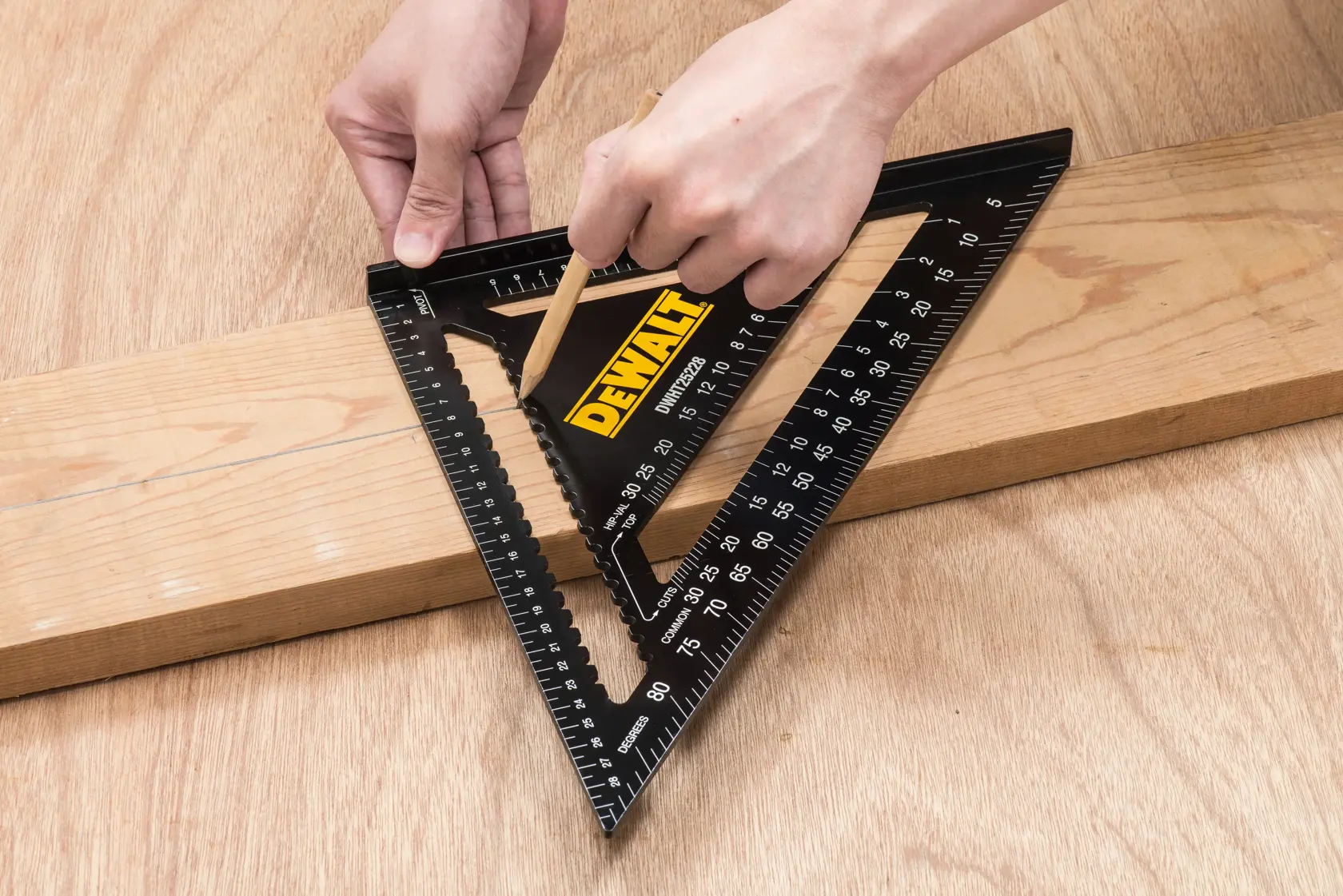 DEWALT® 30CM PĂTRAT DE VITEZĂ METRIC DEWALT®