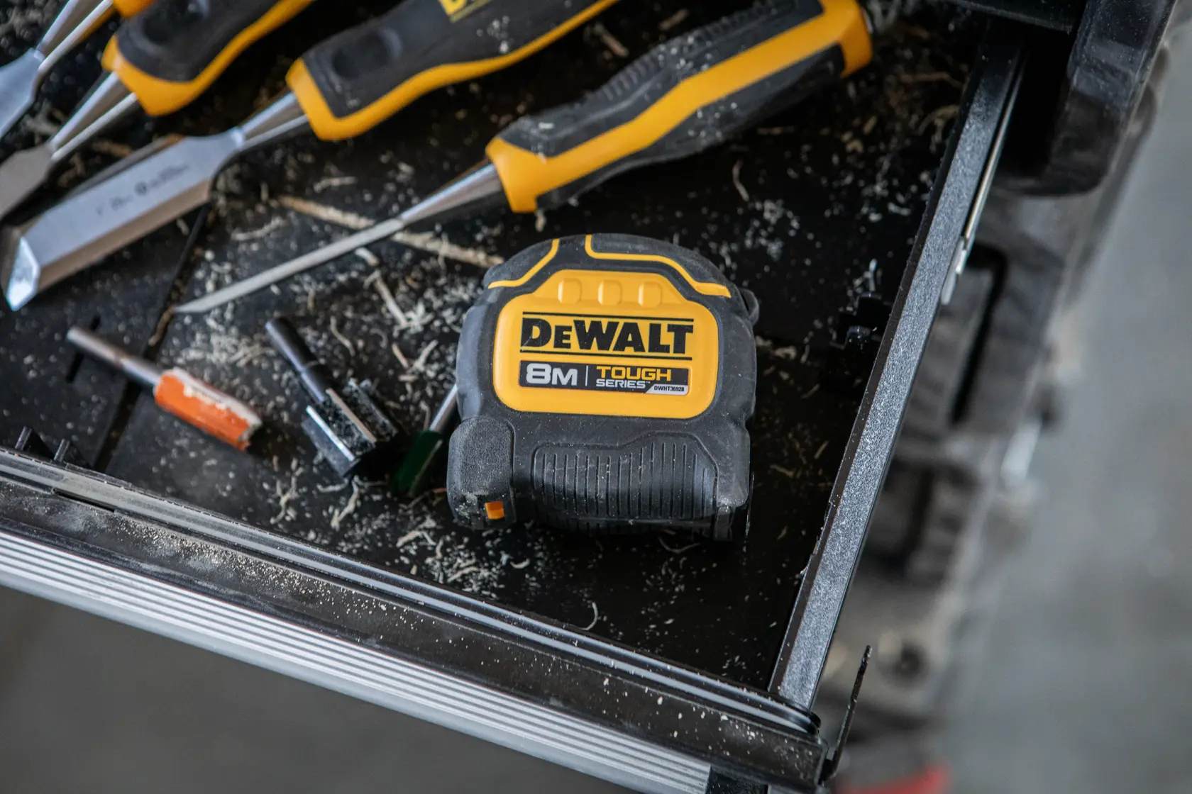 Ruletă DEWALT® 8 m (lățime bandă 32 mm)