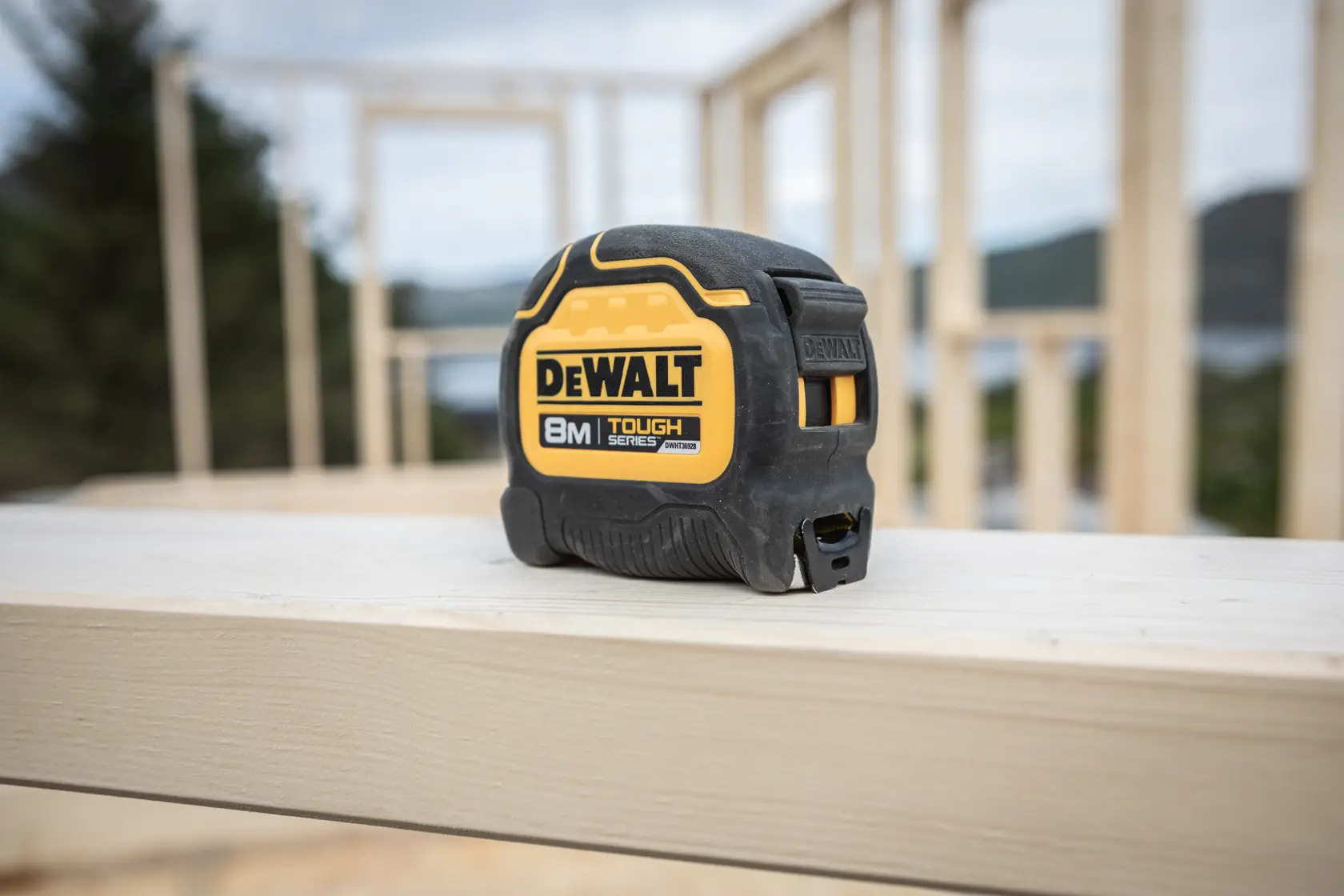 Ruletă DEWALT® 8 m (lățime bandă 32 mm)