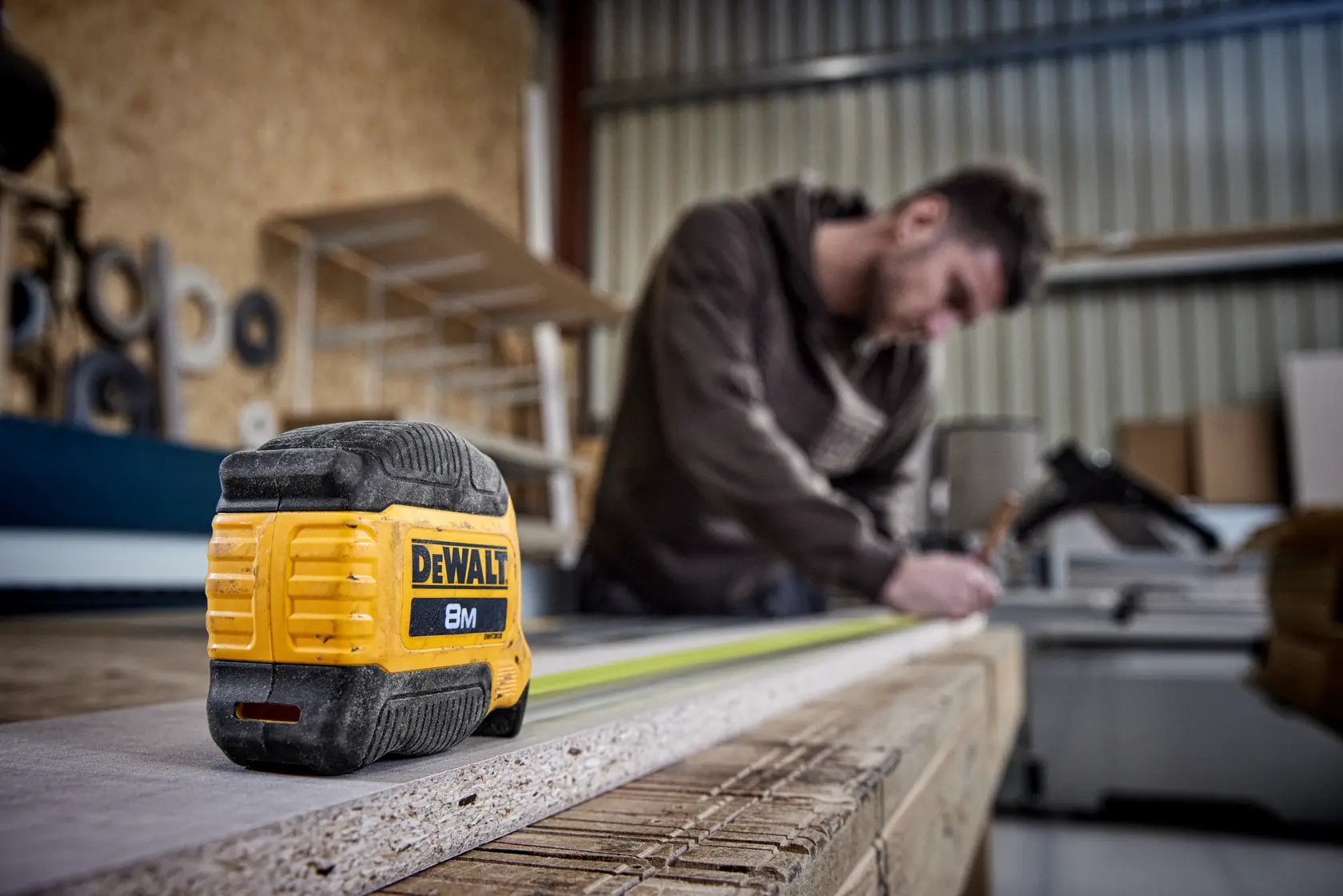 Ruletă DEWALT® Compact Series 8 m (lățime bandă 28 mm)