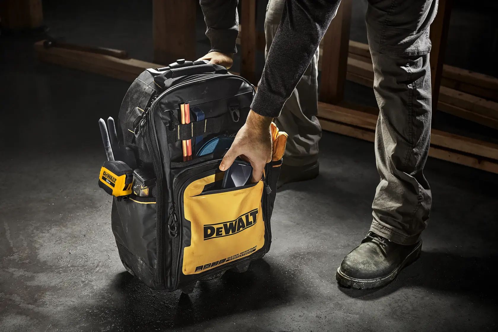 Rucsac DEWALT® Pro cu roți