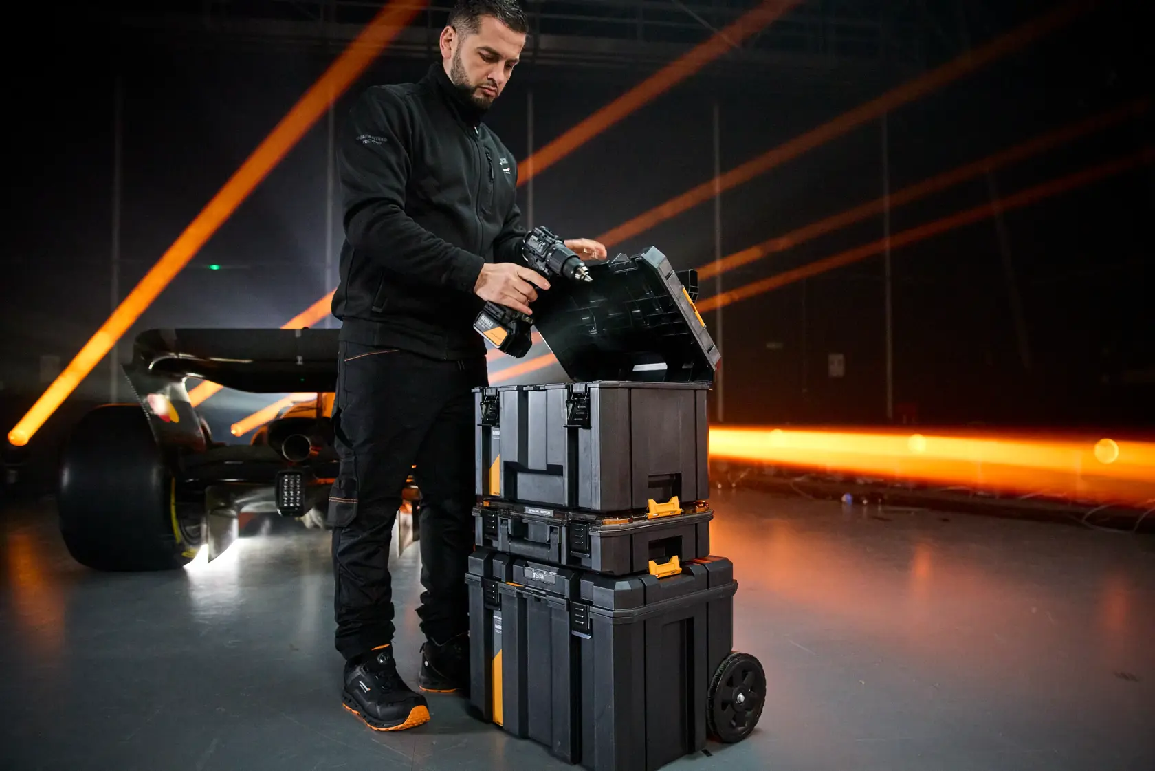 Turnul TSTAK® 3 în 1 DEWALT® x McLaren